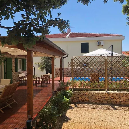 Prázdninový dům Bungalow-mit-pool-in-mandre
